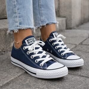Converse All Star Low Top Blue Canvas Sneakers Mens 4 Womens 6 Classic M9697